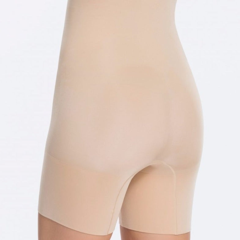 Spanx Oncore Hight Waist Mid-Thigh Short