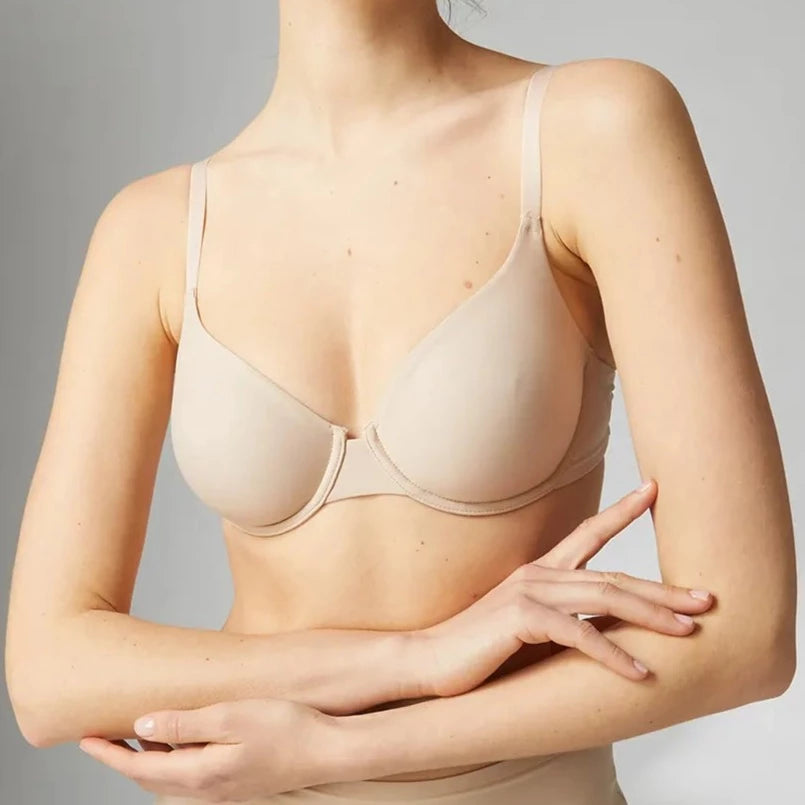 •	Unlined light beige t-shirt bra with underwire.This sleek, soft microfiber bra molds to your body and disappears under your clothes. it feels like a second skin and hugs your curves for a smooth, natural shape. Multi-position straps can be worn 3 ways: classic, criss-cross and halter •	