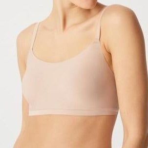 16A2 SoftStretch Scoop Padded Bralette – Muse Intimates