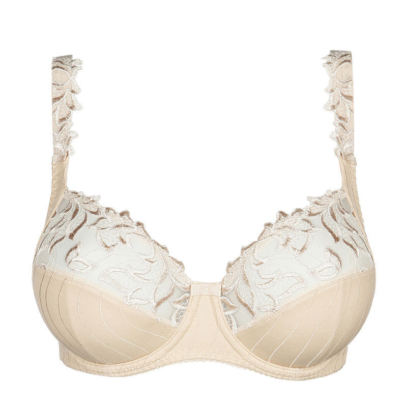 Three-piece bra with a legendary fit and an elegant, airy look. Subtly shimmery embroidery on the cups and straps. The sturdy cups lift and center the bust. The higher side section covers and gives more support. The cups also are deeper than any other PrimaDonna bra. Deauville features a legendary fit, exceptional comfort, and a timeless look that flatters women of all ages. Caffè Latte is a timeless chic nude. Style: 0161810CAL/0161811CAL 