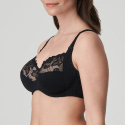 Three-piece bra with a legendary fit and an elegant, airy look. Subtly shimmery embroidery on the cups and straps. The sturdy cups lift and center the bust. The higher side section covers and gives more support. The cups also are deeper than any other PrimaDonna bra. Deauville features a legendary fit, exceptional comfort, and a timeless look that flatters women of all ages. Style: 0161811/0161810